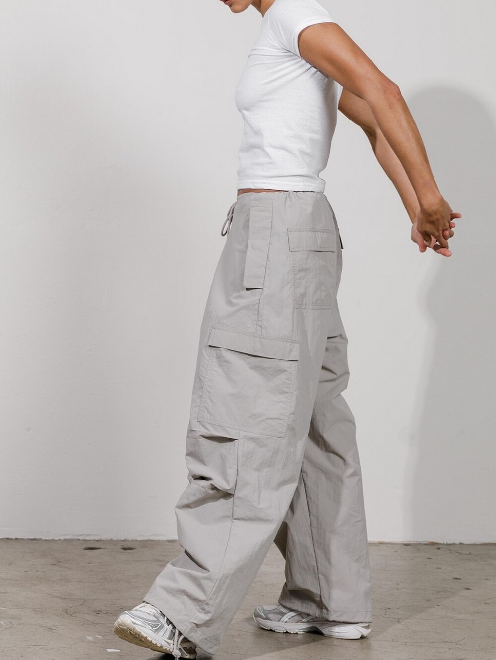 Local European Barrel Balloon Cargo Gray Relaxed Fit Parachute Wide Leg Pant S M